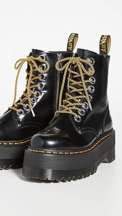 Dr. Martens Vegan Jadon Max – Damen Plateau-Boots in Schwarz